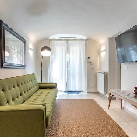 Parnaso Apartment *